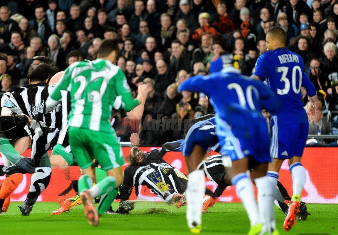 纽卡斯尔vs切尔西：英超巅峰对决精彩回顾与战术解析